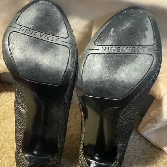 Women's Nine West 6M Rocha Gold Glitter Shoes Pumps High 4 inch Heels - Picture 4 of 6